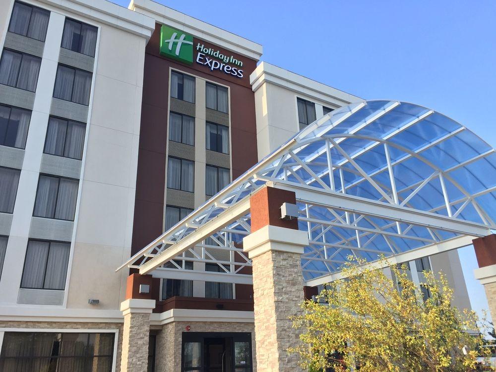 Holiday Inn Express Chicago Nw - Arlington Heights By Ihg Eksteriør billede
