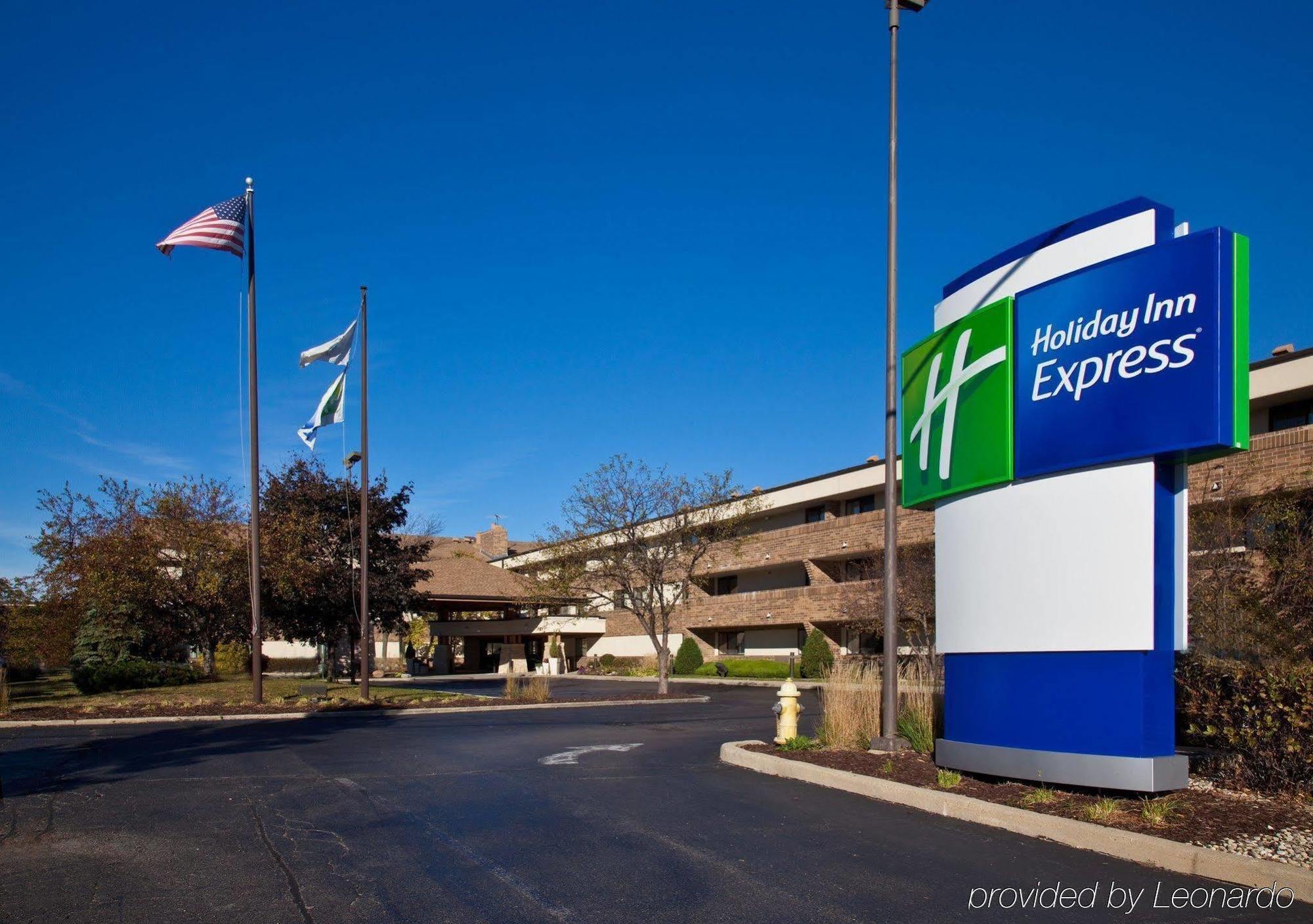 Holiday Inn Express Chicago Nw - Arlington Heights By Ihg Eksteriør billede