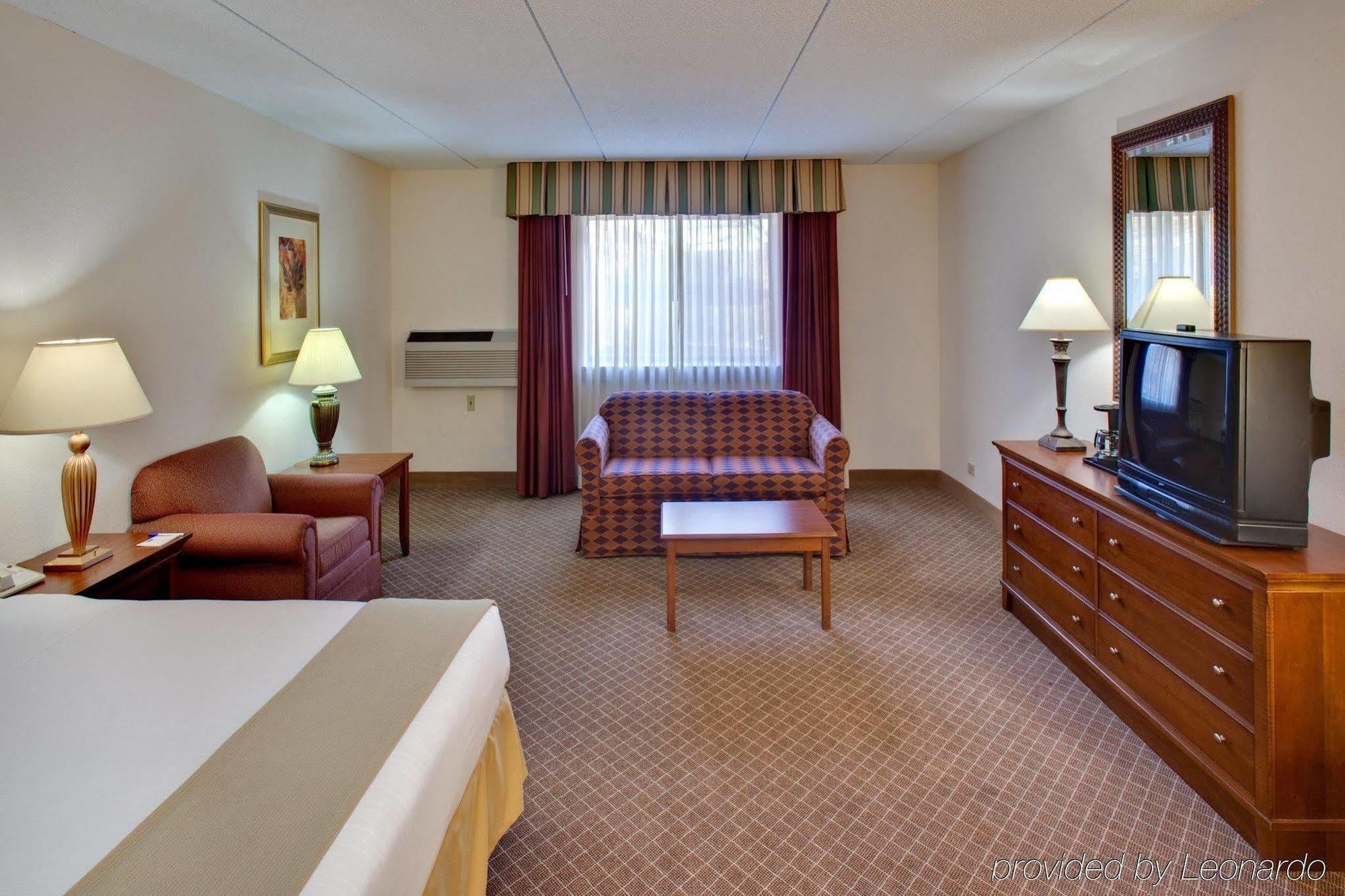 Holiday Inn Express Chicago Nw - Arlington Heights By Ihg Eksteriør billede